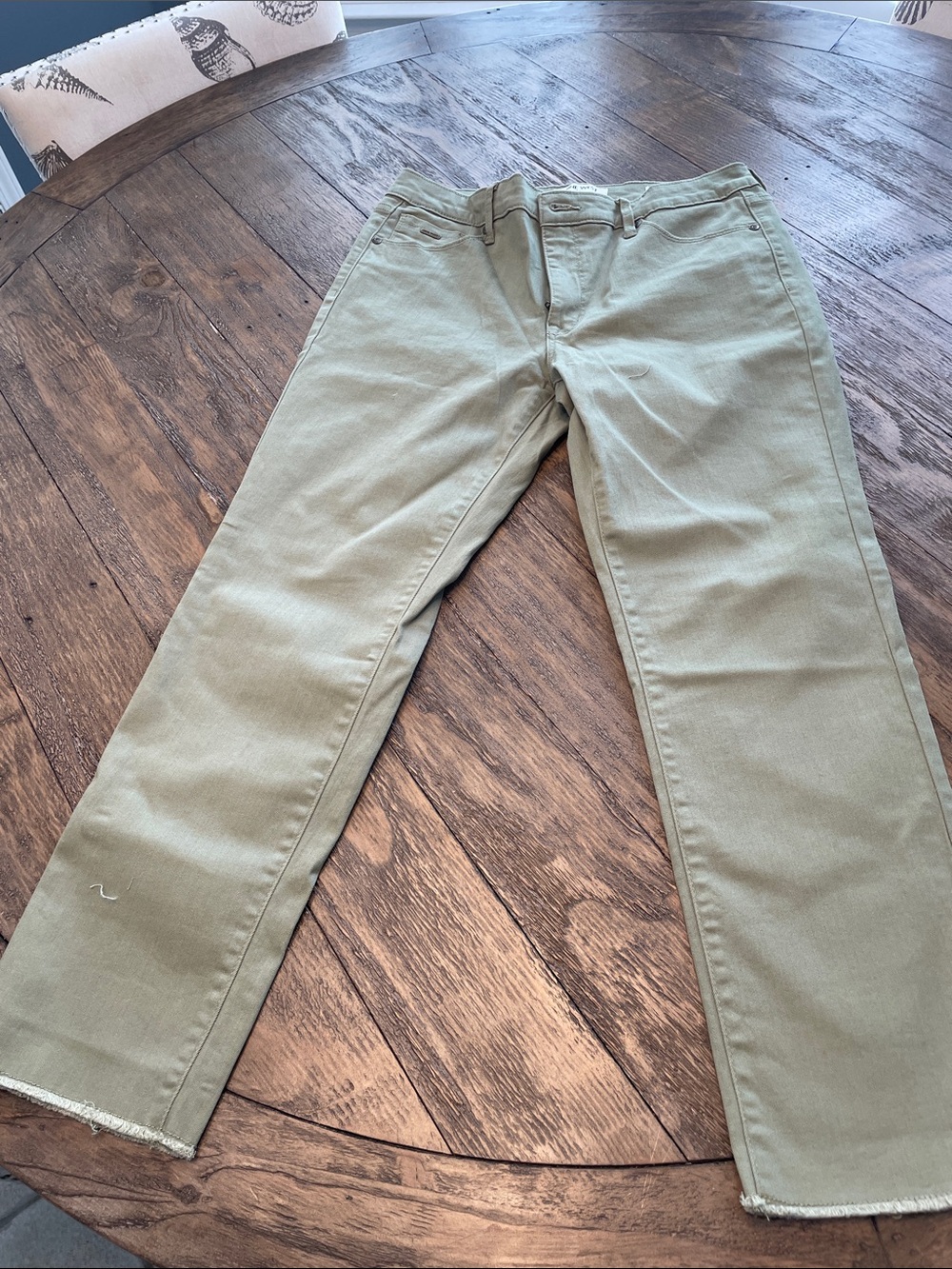 NWOT Women’s Jones NY Olive Green Straight-Leg Jeans size 6